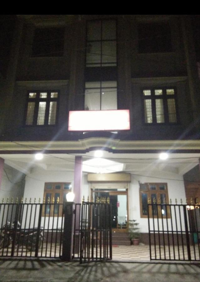 Narendra Guest House Kakarmatha Exterior photo